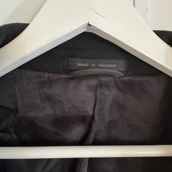 Men's Black Overcoat - Picture 3 of 4